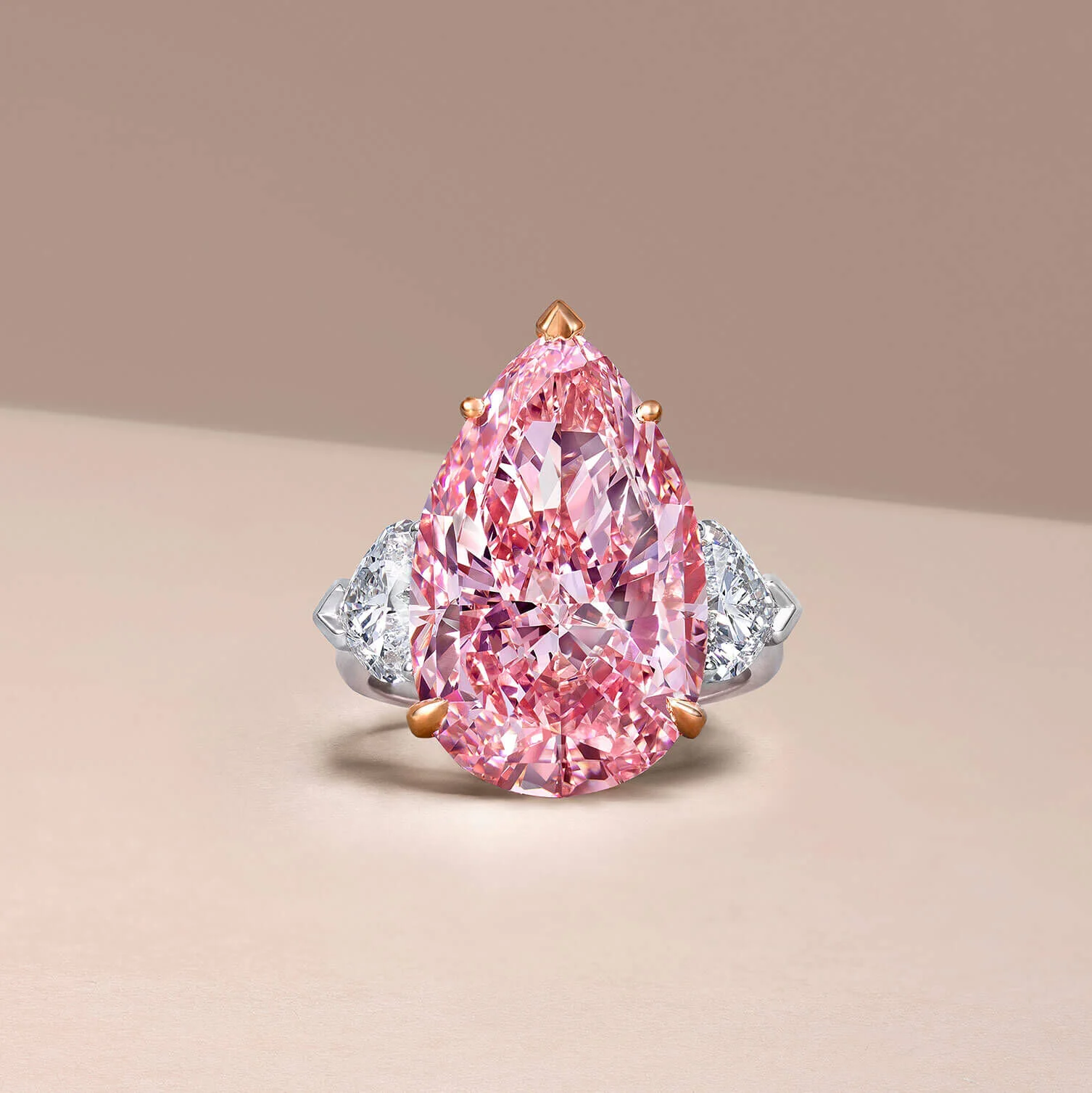 Graff: Iconic Pieces and High Jewelry