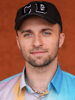 Squeezie: le roi de YouTube en France et icône d’une génération connectée