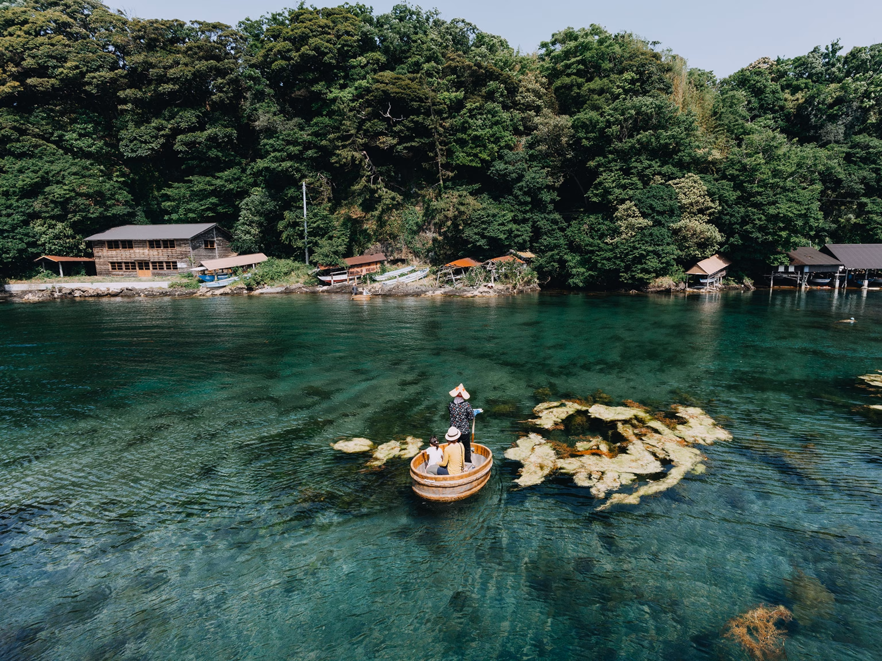 日本の美しい島々:旅心を刺激する絶景アイランド特集