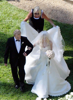 wedding of Avril Lavigne and Deryck Whibley