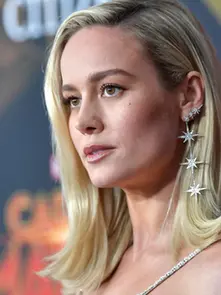 Brie Larson: From Marvel Icon to Hollywood Trailblazer – Inside Her Journey