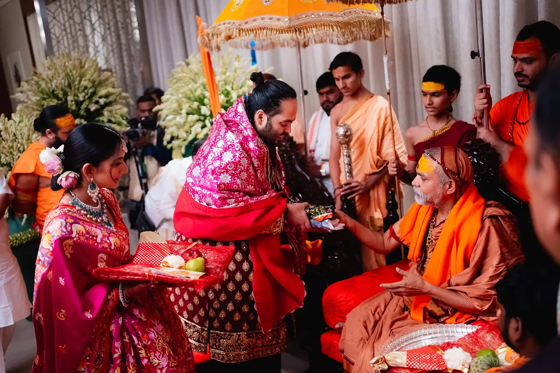 Anant Ambani et Radhika Merchant : Un Mariage Somptueux Célébrant l'Amour et la Tradition