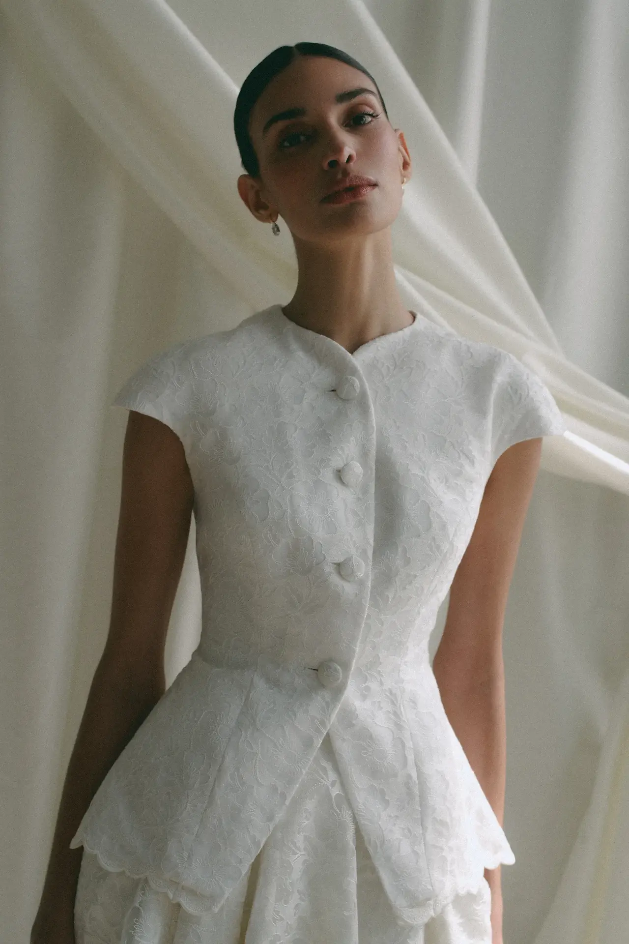 Tendências de vestidos de noiva Primavera 2027