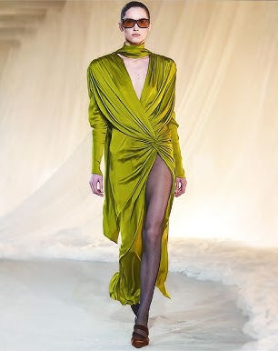 Balmain Women’s Fall-Winter 2026: Power, Precision, and Parisian Glamour