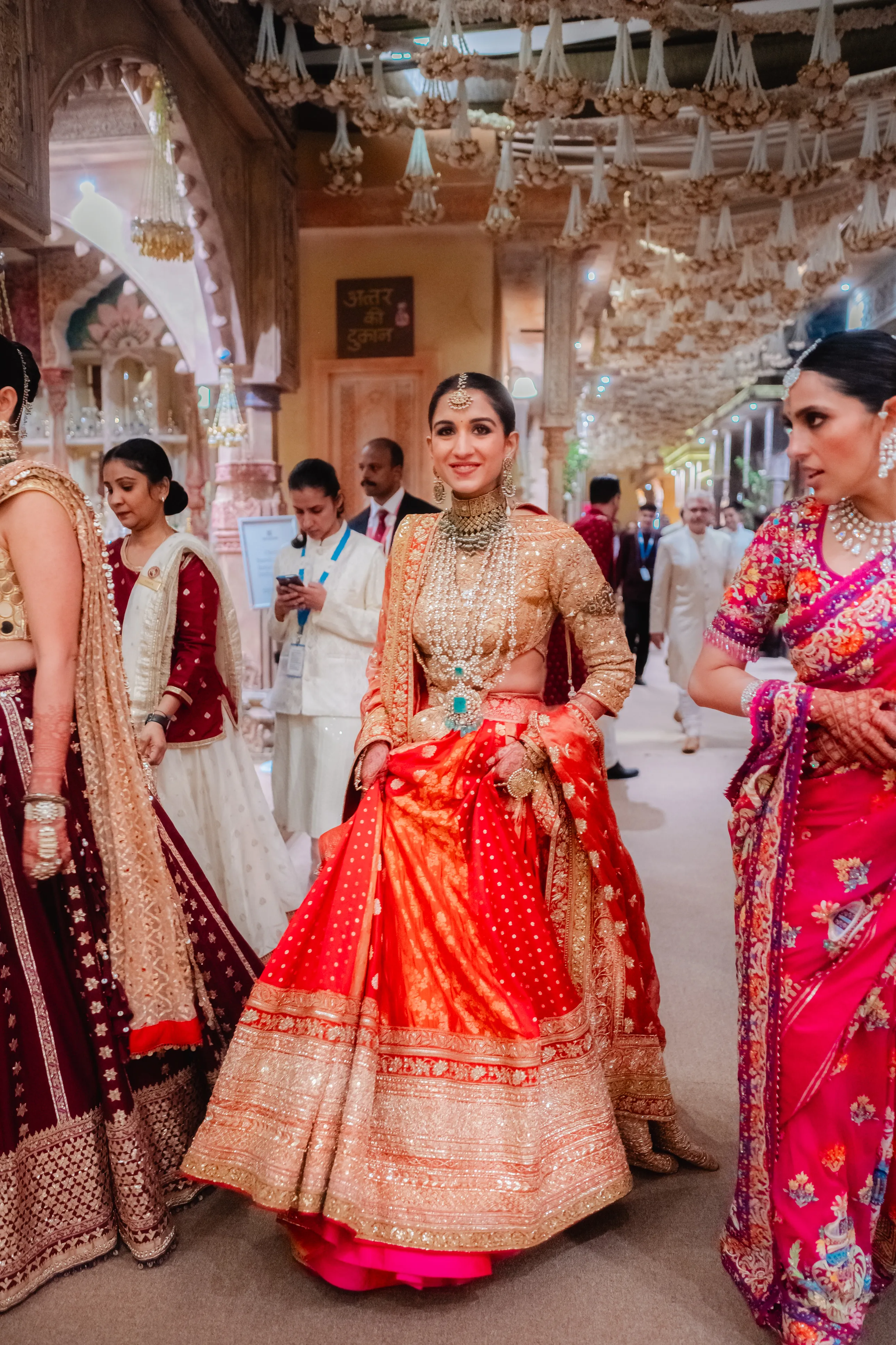 Anant Ambani und Radhika Merchants Hochzeit: Eine Glanzvolle Feier der Liebe und des Luxus
