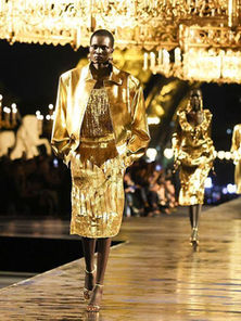 Saint Laurent Women’s Summer 27: Light, Silhouette and Presence