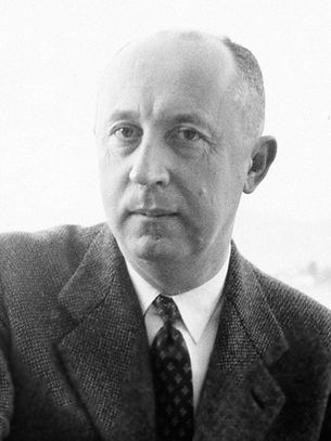 Christian Dior: Revolutionizing Fashion and Redefining Luxury