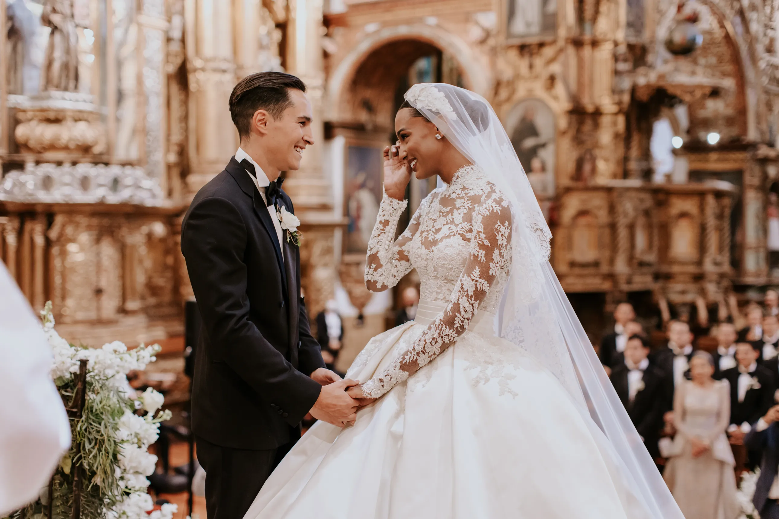 Jasmine Tooker und Juan David Borrero: Eine Feier von Eleganz und Charme