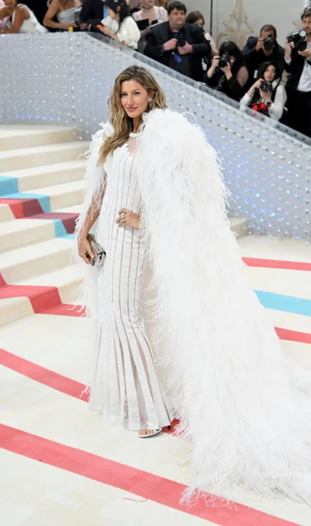 Gisele Bündchen Best Red Carpet Looks Ever – 2026 Edition