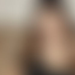 Miranda Kerr’s Timeless Beauty Secrets: How She Balances Family, Success, and Self-Care