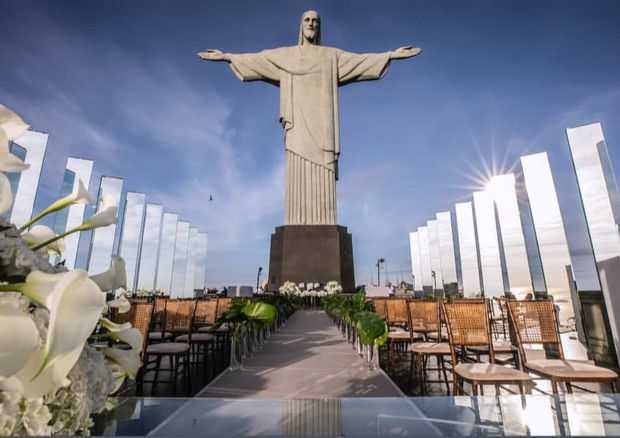Casamento no Cristo Redentor: Alok e Romana Novais