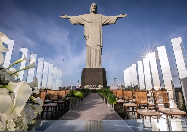 Casamento no Cristo Redentor: Alok e Romana Novais