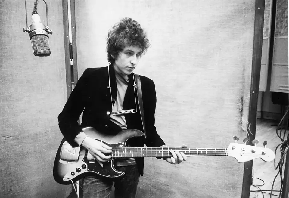 ボブ・ディランの人生と遺産：音楽と文化を変えた革命的な声