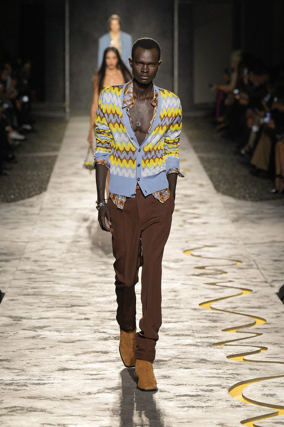 Versace Spring/Summer 2025 runway — official Camera Moda look 5