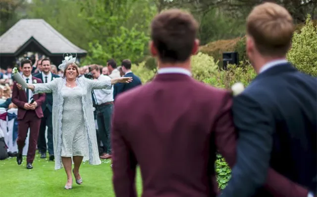 Die Hochzeit von Tom Daley und Dustin Lance Black: Eine Liebesgeschichte, die die Welt fesselte