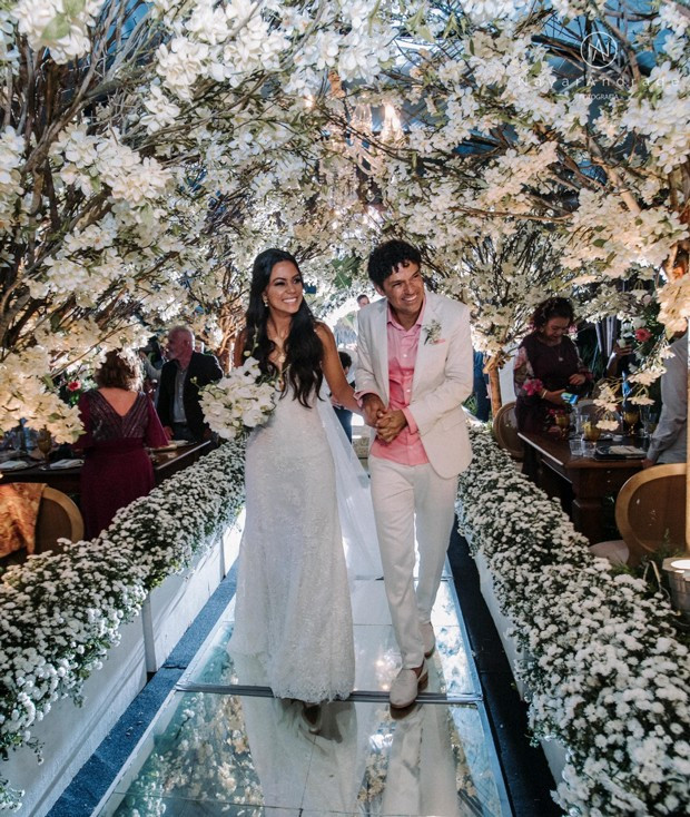 Casamento na Praia: Jorge Vercillo e Martha Suarez