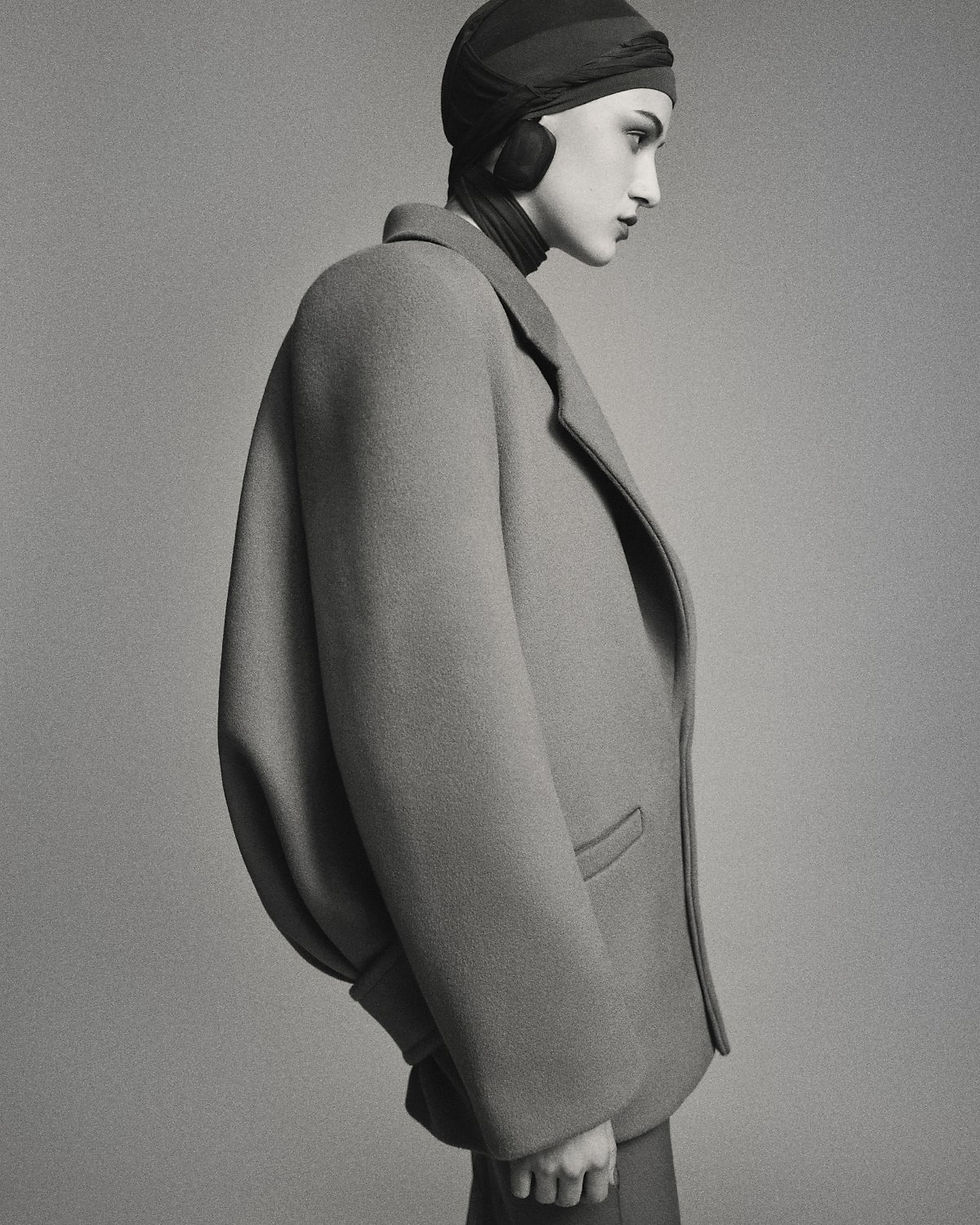 Saint Laurent Women’s Winter 2024 — official look 2