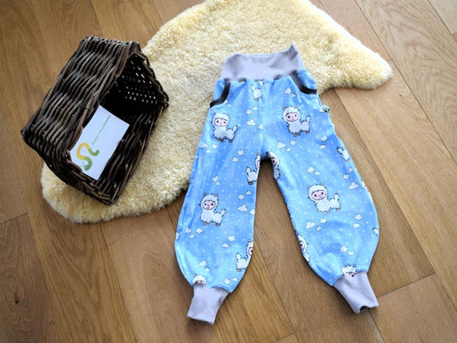 Jerseyhose mit Schafen