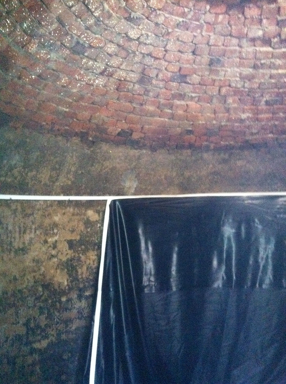 Cistern liner installation