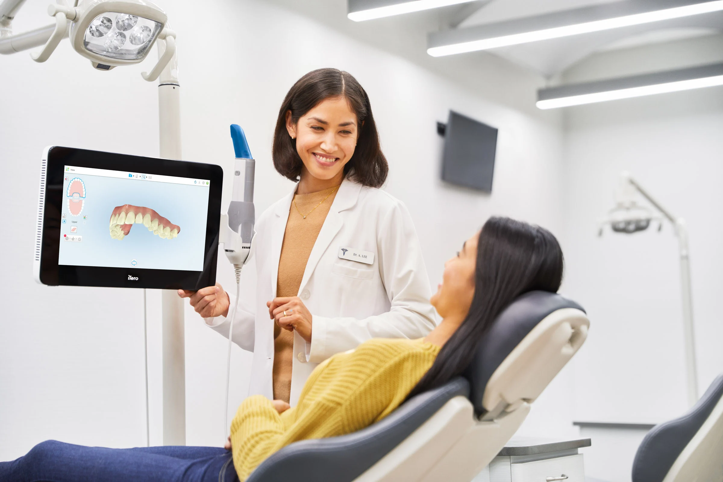 iTero-Dental-Restoration-Scanner.webp