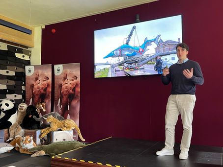 Pitching at the Dutch World Wide Fund for Nature's volunteer day