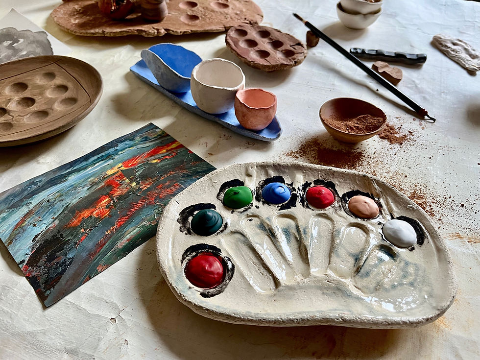 Thumbnail: 7 Costa Azzurra / Stoneware palette filled with natural honey watercolors