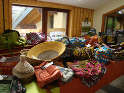 Un stand d'artisanat