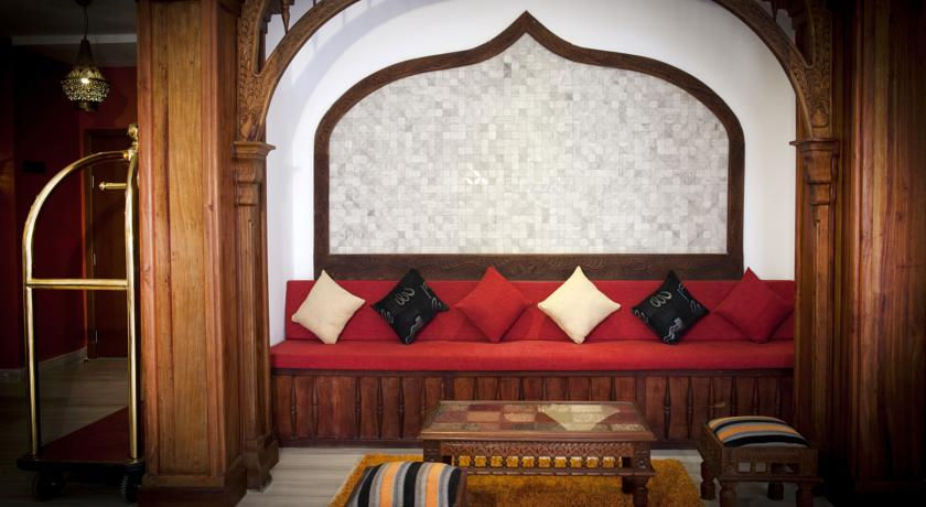 Thumbnail: 6.4-13.4 , 4* , Hilton DoubleTree Stonetown