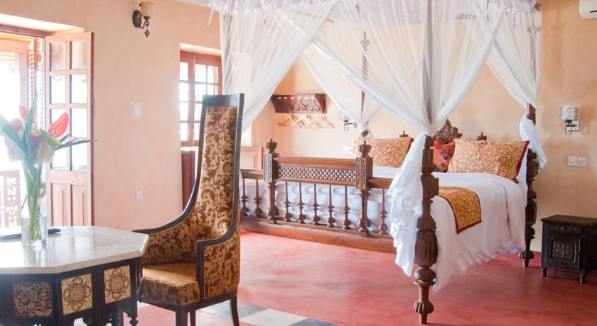 Thumbnail: 27.3-3.4 , 4* , Mizingani Seafront , ע"ב א. בוקר