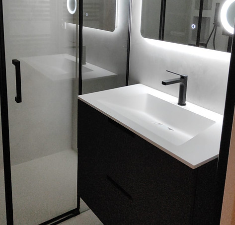 WhatsApp Image 2025-08-06 at 21.09_edited.jpg