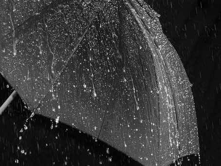 POWŁOKI HYDROFOBOWE DO PARASOLA. Impregnacja parasoli przy użyciu nowoczesnej eco nano powłoki hydrofobowej SiO2 najnowszej generacji.