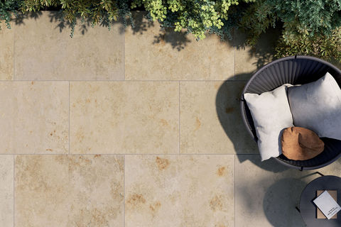 Feinsteinzeug Terrassenplatten in Jurastein Optik
