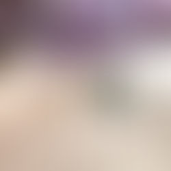 Aussenbereich einer Villa in Travertin eingekleidet