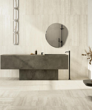 Feinsteinezug grossplatten Natursteinoptik für Bäder