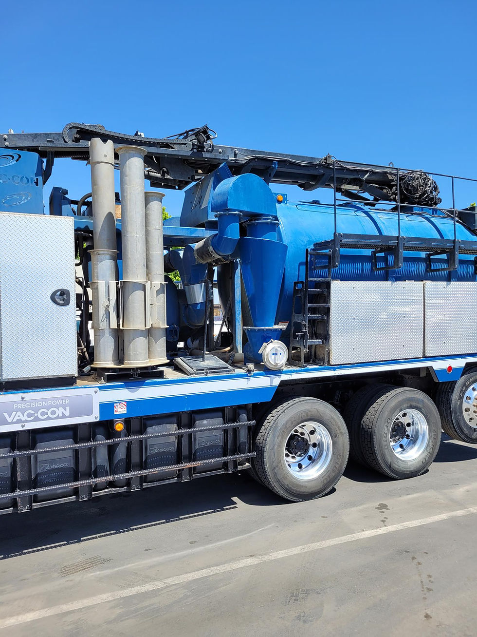 Thumbnail: 2019 Freightliner 114SD -Vac-Con