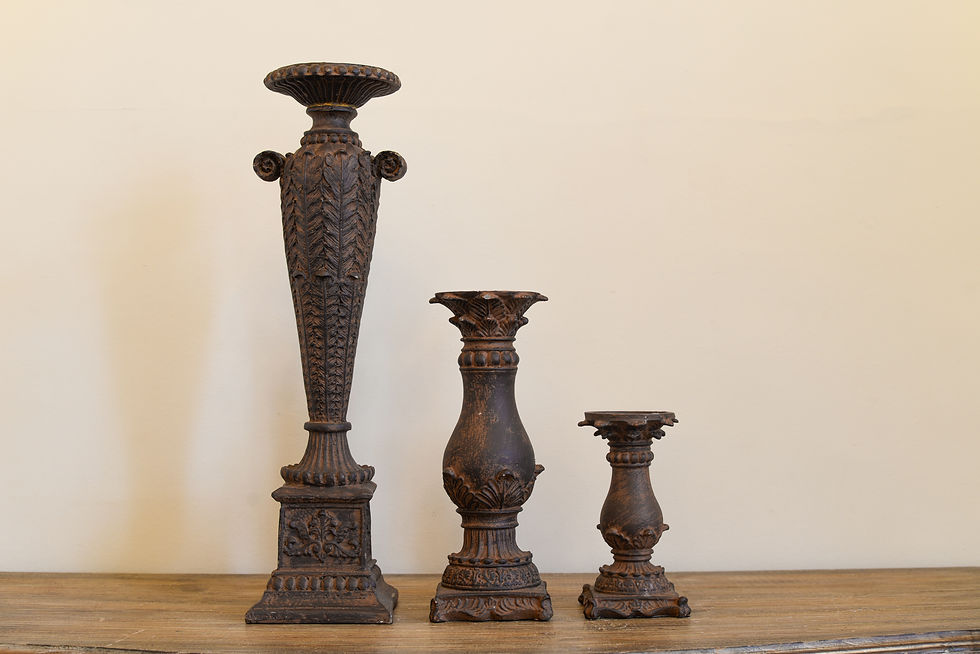 CASTIÇAL_MARROM_ROCOCO_ML_CASTIÇAL_MARRO