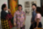 Público interagindo durante a ART.PE 2025, feira de arte contemporânea em Recife