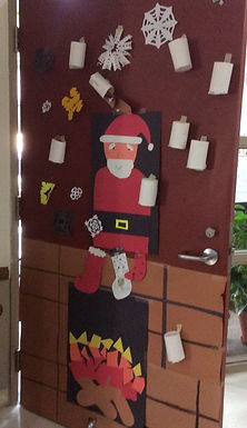 Holiday Door Decorating