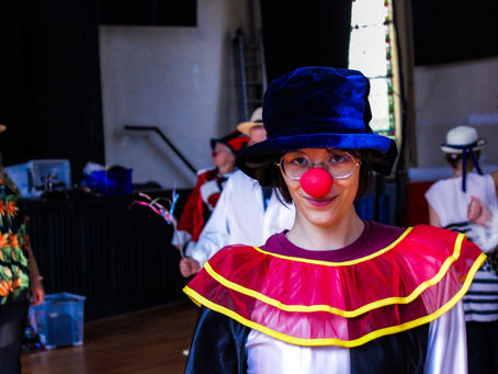 Participez à cinq ateliers de clowns réunissant des personnes avec et sans handicap.