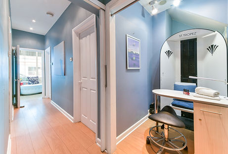 THE SALON (9).jpg