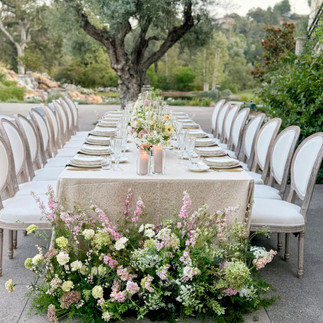 Gorgeous floral tablescape for Fall Tuscan inspired wedding at Moderate Winery in Fallbrook, CA by San Diego wedding florist Le Champagne Projects