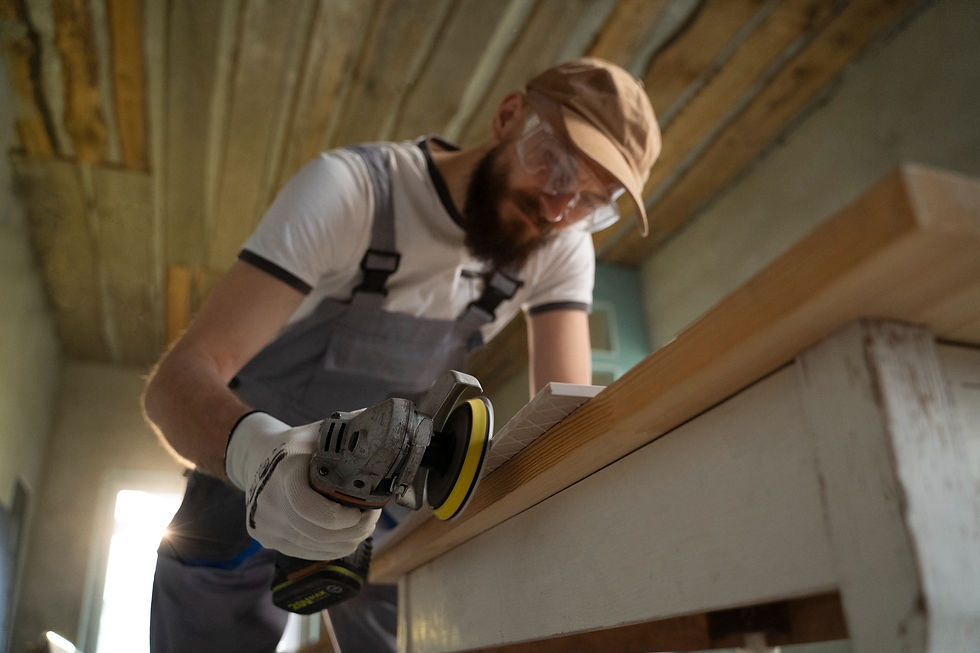 tiler-working-renovation-apartment.jpg