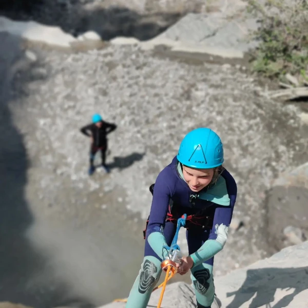 Stage de formation aux techniques de progressions en Canyoning