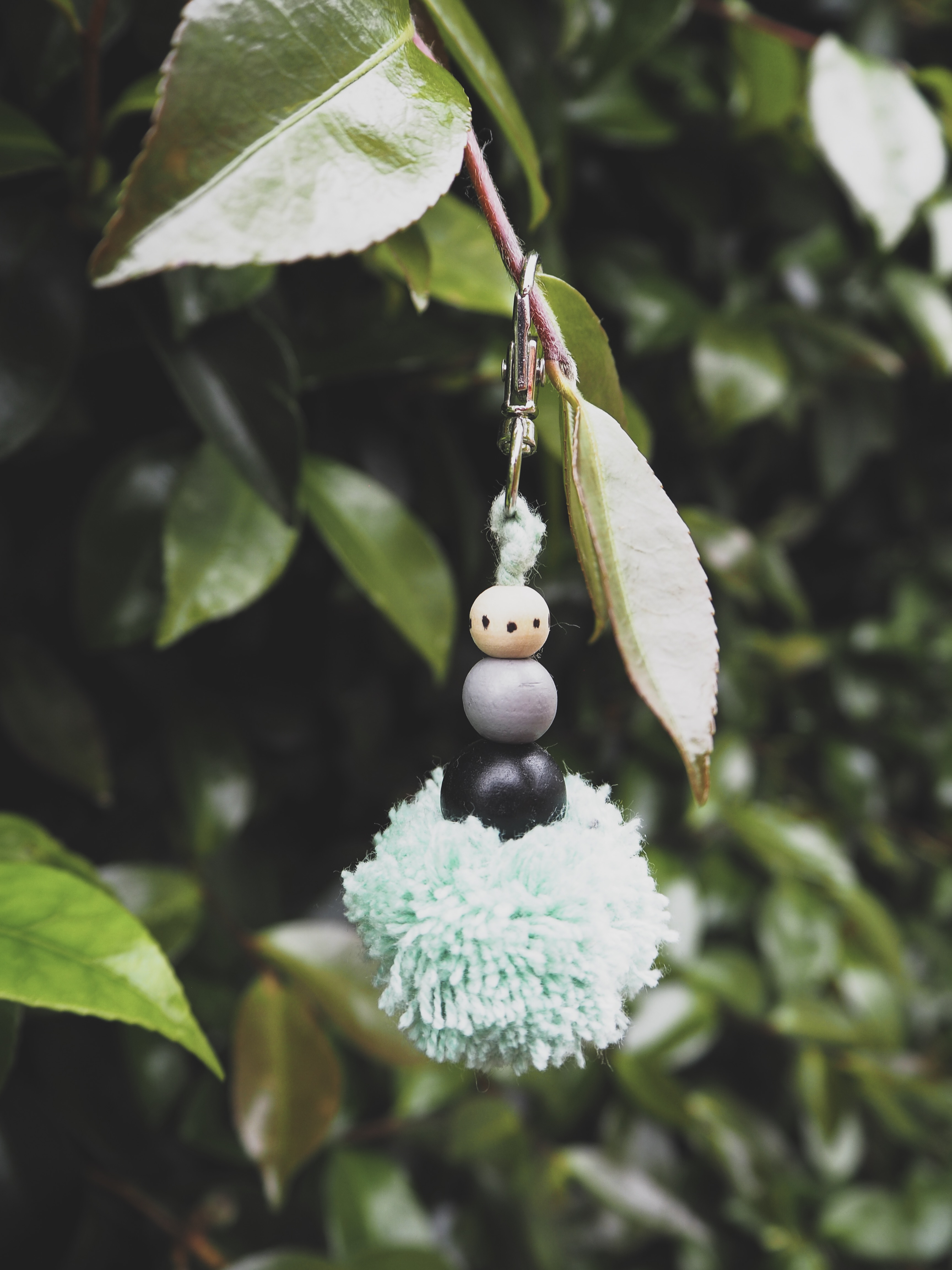 Beaded Pom Pom Keychain in Mint
