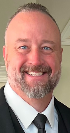 Al bio pic_edited.jpg