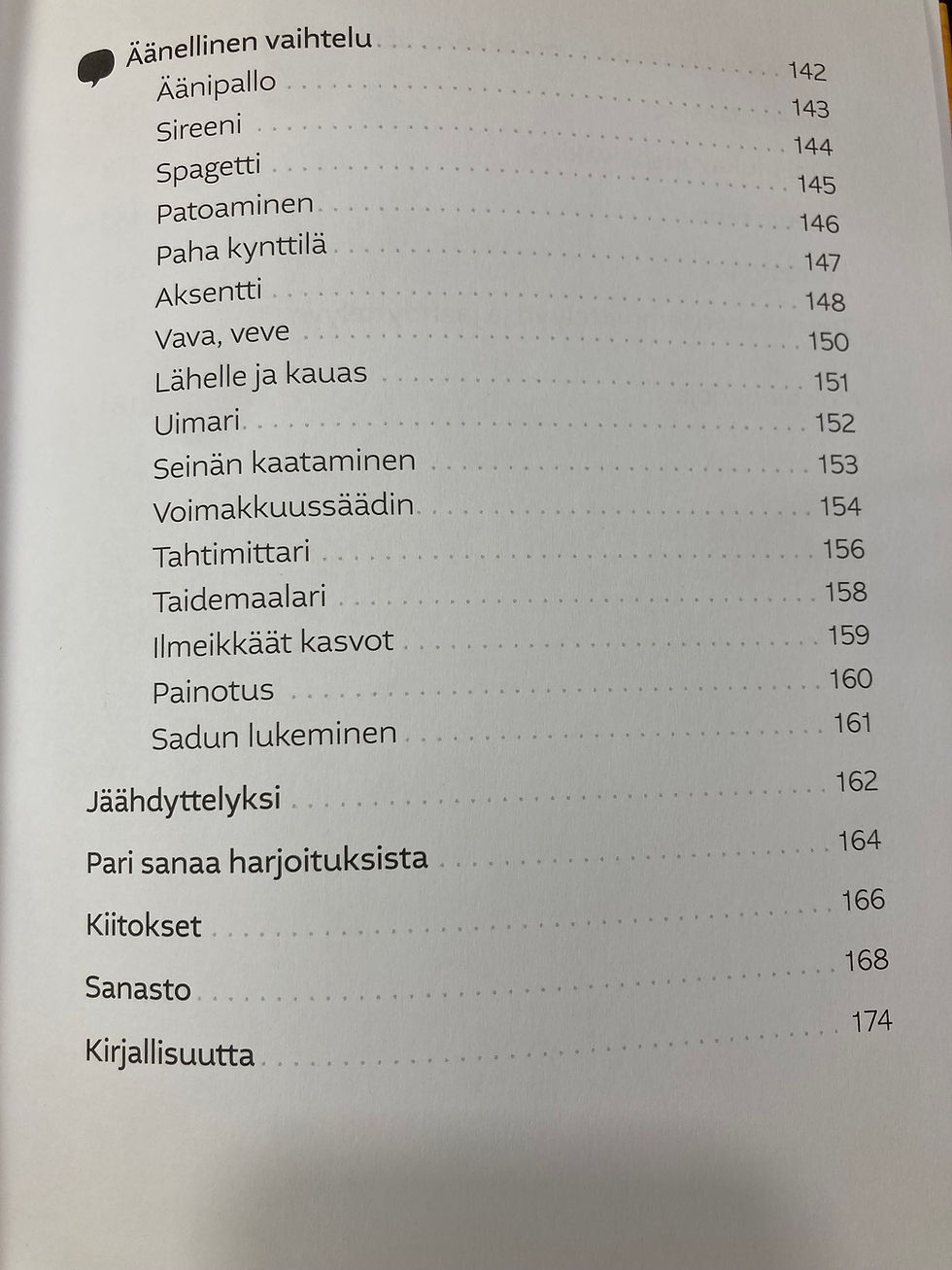 Pikkukuva: Äänitreeni. Opas parempaan puheääneen.