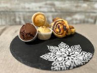 Legyen szó hagyományos, vagy modern édességekről, sós vagy édes finomságokról, mi elkészítjük!