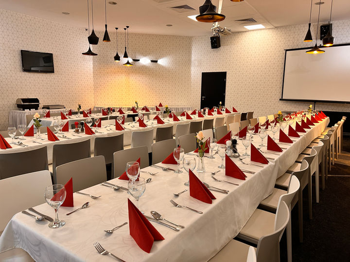 Fordan Center Pécs Biliárd Étterem Bár Rendezvényhelyszín