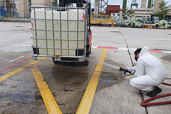 5_ Flushing of IBC tanks along the under.jpg
