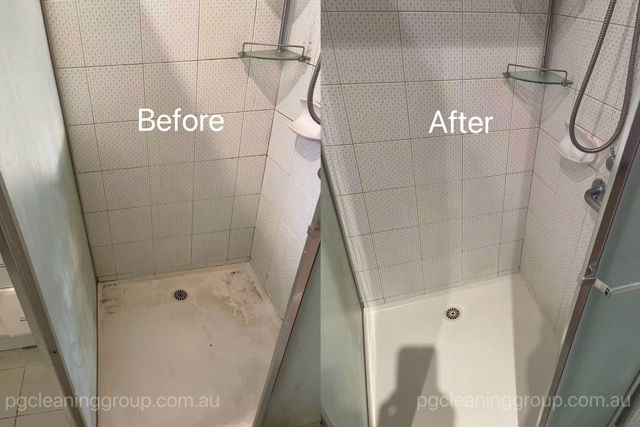 End of lease bathroom cleaning before and after in Melbourne South East